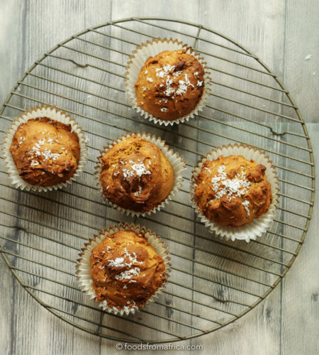 spiced-papaya-seed-muffin