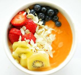 papaya-and-banana-smoothie-breakfast-bowl
