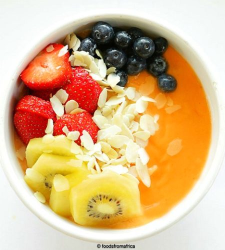 papaya-and-banana-smoothie-breakfast-bowl