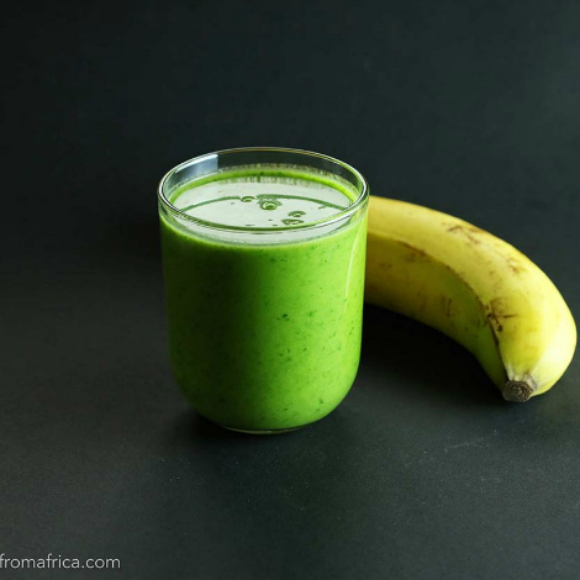 This Baobab Spinach Smoothie combines healthy greens with the Baobab fruit powder to create a delicious and nutritious breakfast smoothie.