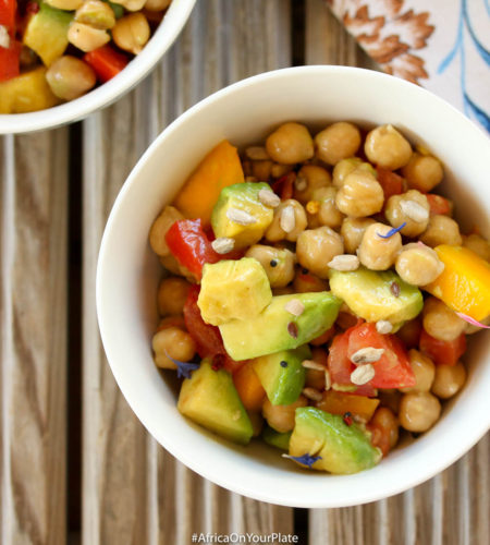 Egyptian-chickpea-avocado-salad