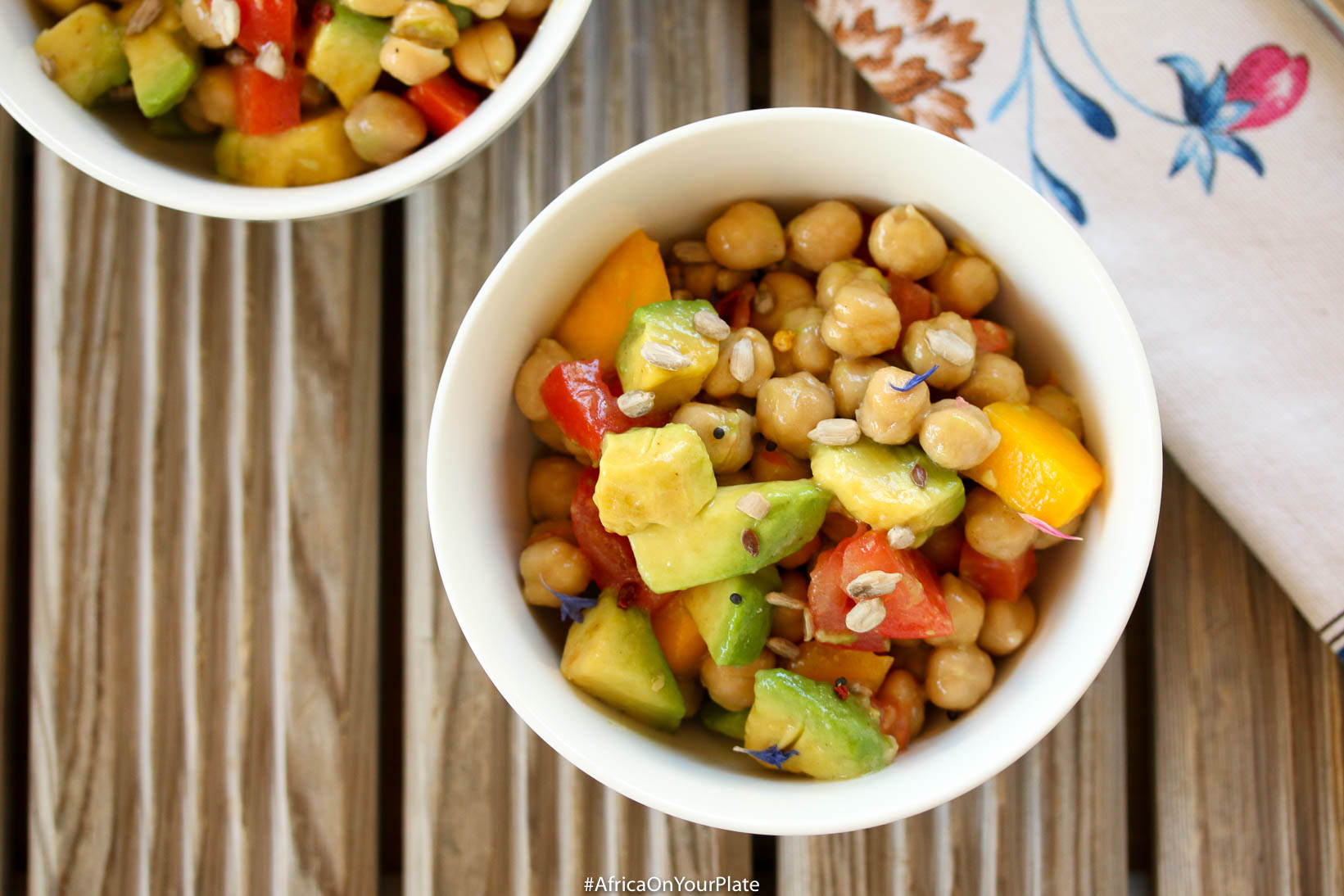 Egyptian-chickpea-avocado-salad