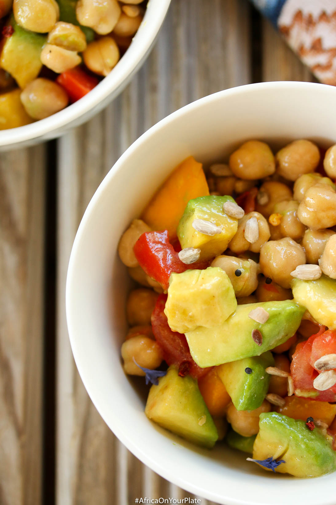 egyptian-chickpea-avocado-salad
