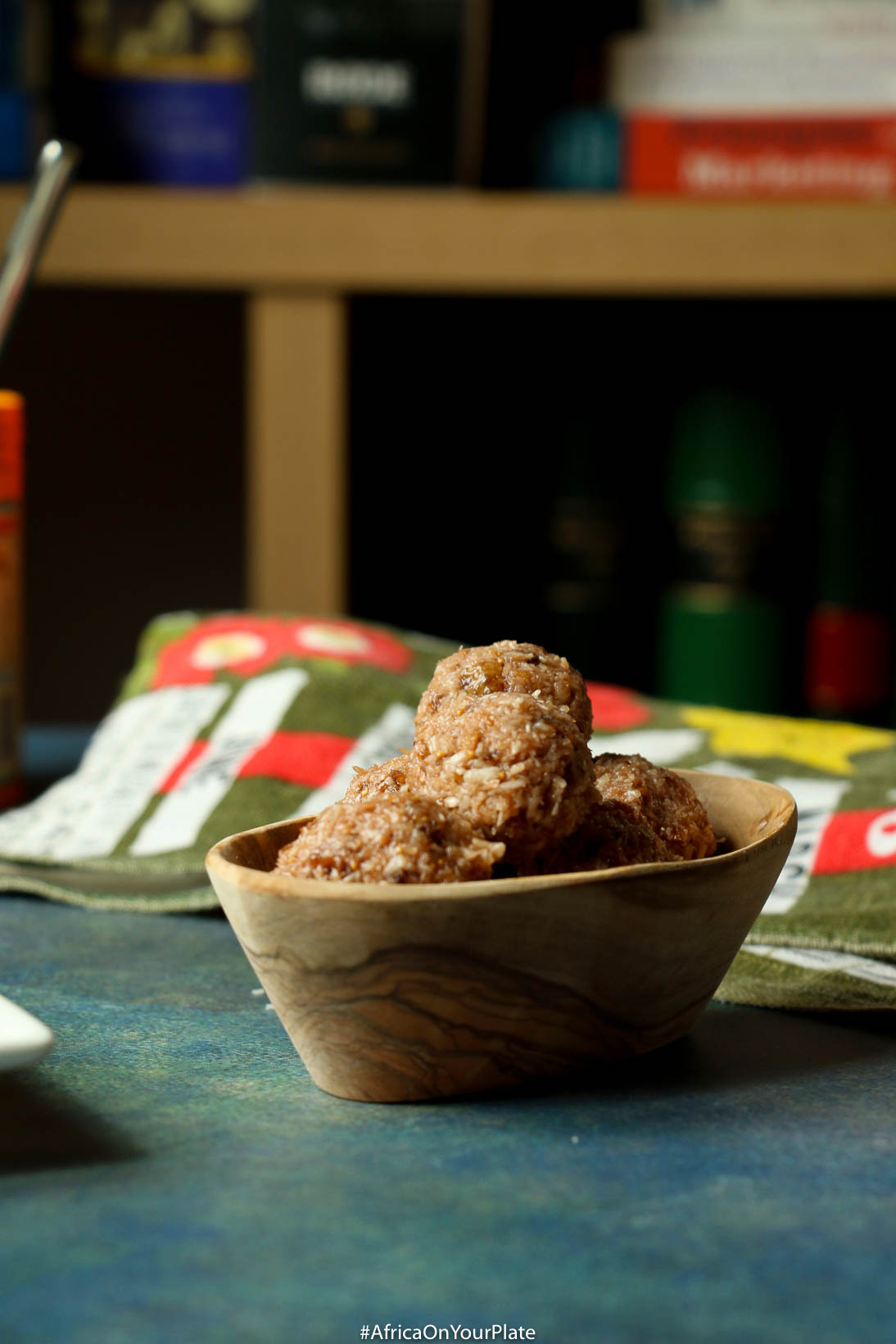 coconut-fig-candy-balls-dessert