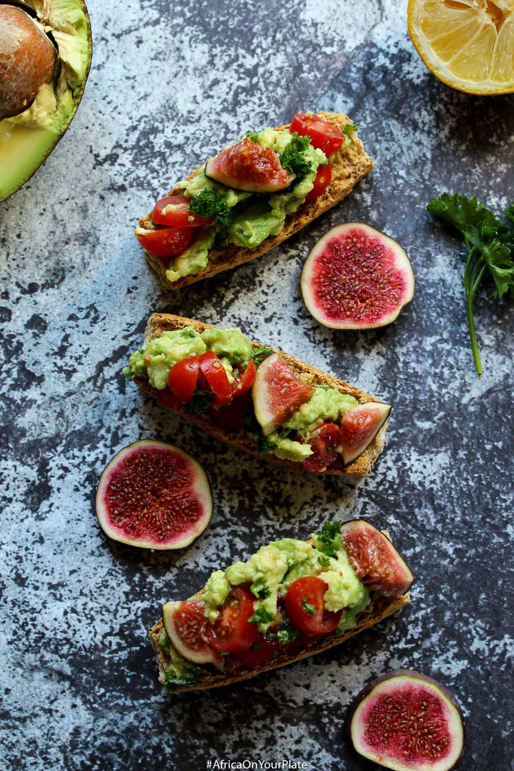 avocado-breakfast-bruschetta