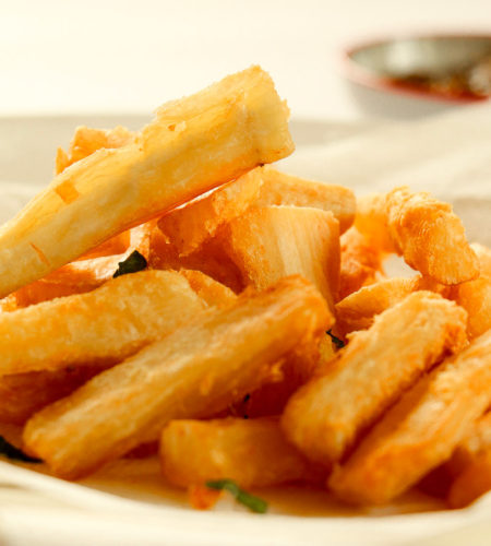 These Cassava (Yuca) fries have an extra crunchy exterior and a soft and fluffy interior, and are vegan and gluten-free. Served here with an insanely delicious, spinach and avocado dip that you’ll want to put on everything. Great as a snack, side dish or appetiser any time!